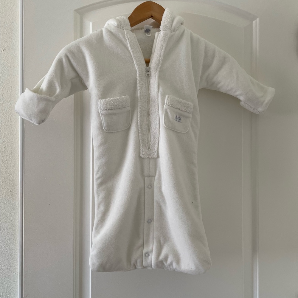Baby Gap white  snow suit size 3-6 months